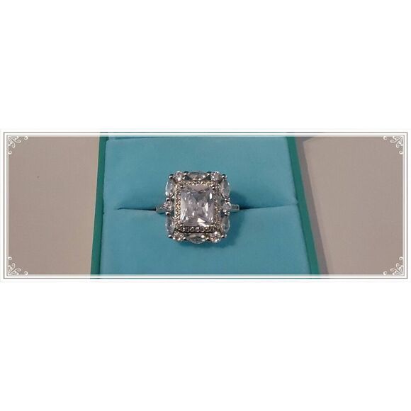 5.5 Carat Genuine Diamond Simulant Multi-Cut Shadowbox Ring Sz 8 - Picture 1 of 4